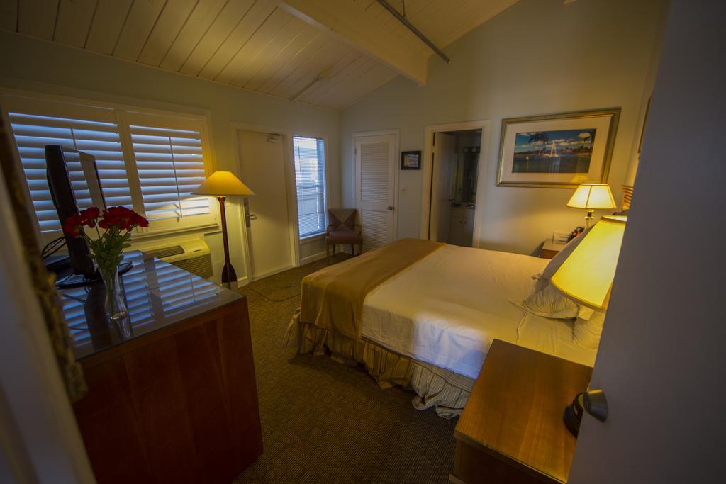 Rhumcay Beach Resort And Grille Fort Pierce Esterno foto