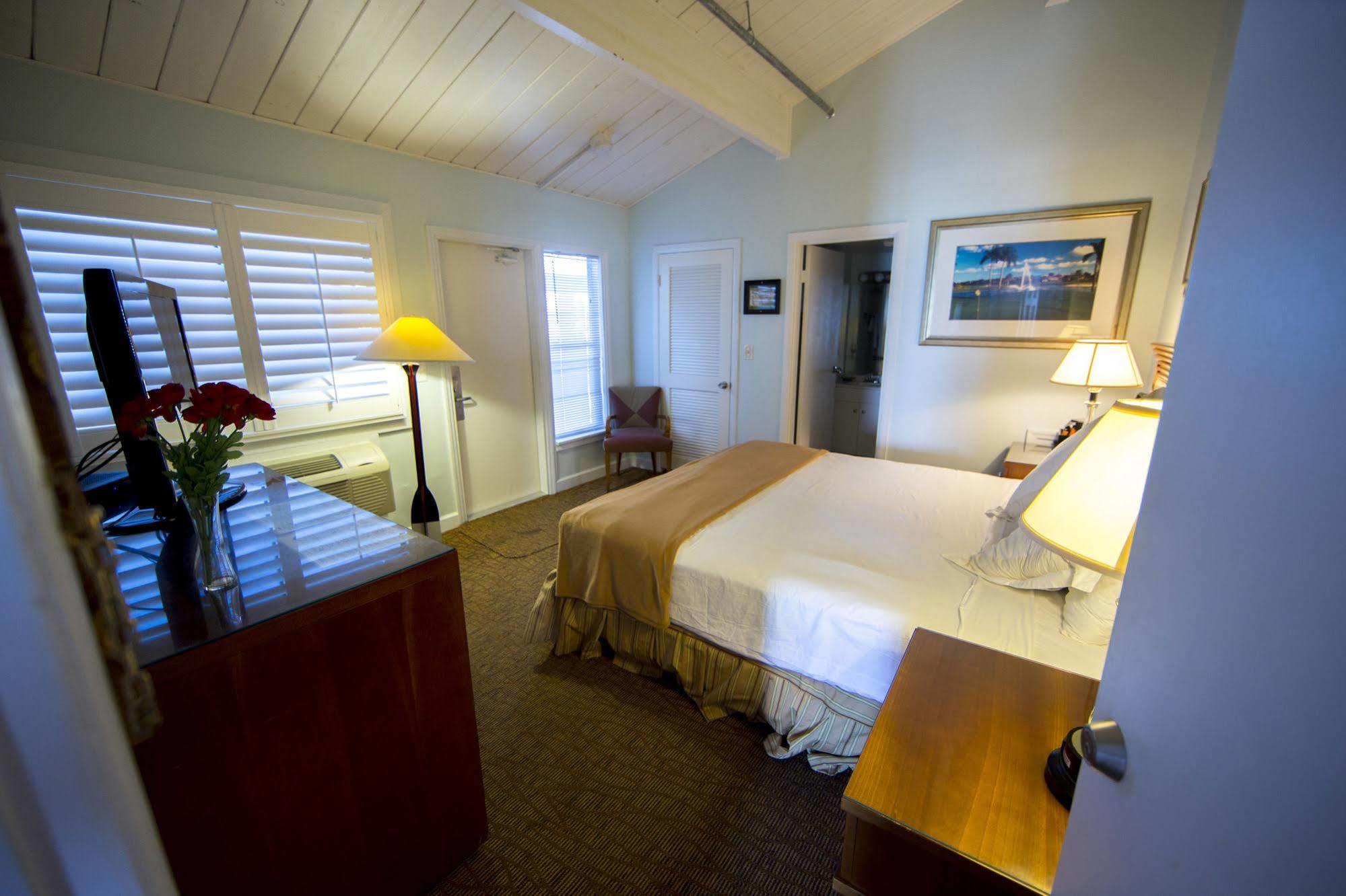 Rhumcay Beach Resort And Grille Fort Pierce Esterno foto